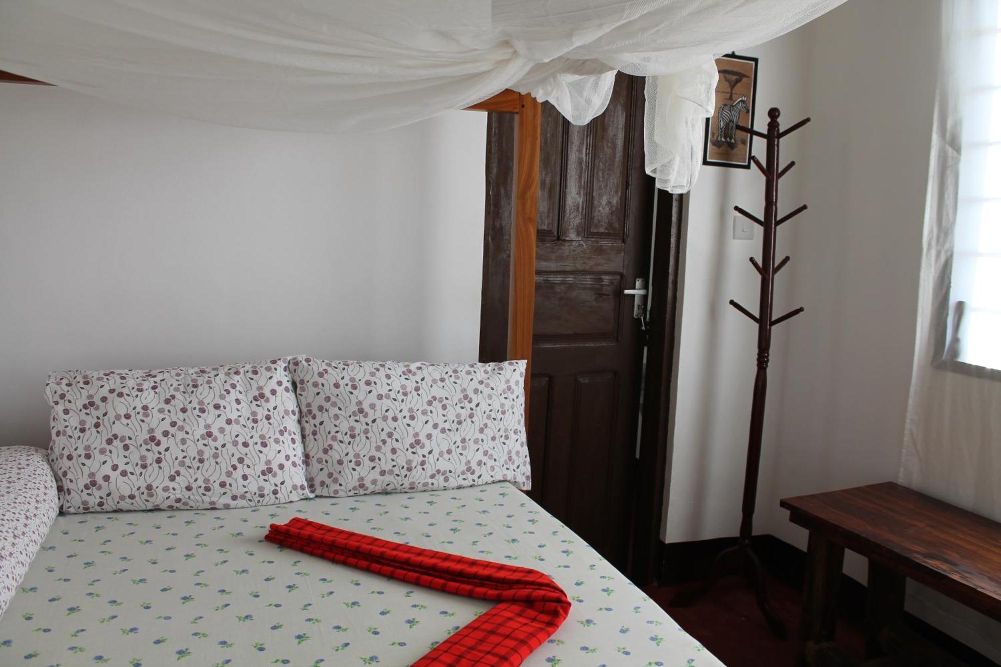 Camp Bastian Mikumi Villa Room photo